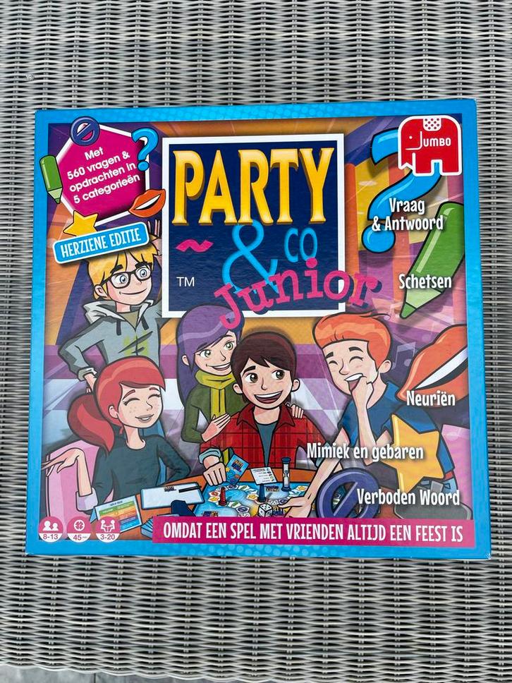 Party & Co Junior - Leuk gezelschapsspel!, Hobby en Vrije tijd, Gezelschapsspellen | Bordspellen, Zo goed als nieuw, Drie of vier spelers