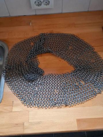 Combat-ready maliënkolder beschikbaar voor biedingen