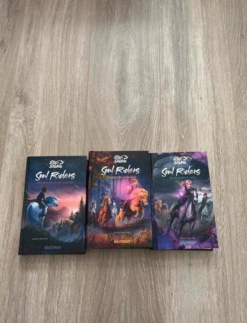Starstable soulriders boeken 1,2,3 beschikbaar voor biedingen