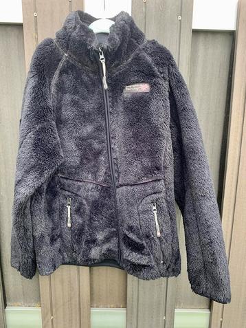 TE KOOP: lekker warm vest van Geographical Norway maat 140 beschikbaar voor biedingen