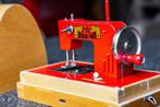 Regina kinder naaimachine uit Berlijn, Antiek en Kunst, Ophalen of Verzenden