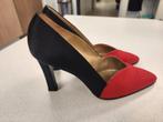 Yves Saint Laurent Pumps 37.5 ZGAN Leer, Yves Saint Laurent, Ophalen of Verzenden, Zo goed als nieuw, Pumps