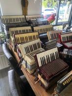 Accordeon’s en Harmonica's, Muziek en Instrumenten, Accordeons, Ophalen, Gebruikt, Overige merken, Met riemen
