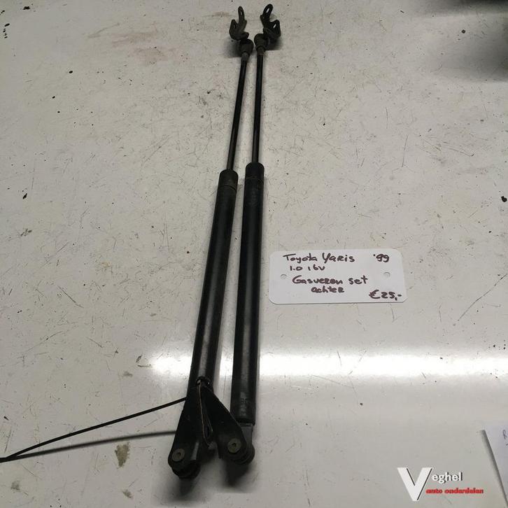 Toyota Yaris 1.0 16v 1999 2500189  Gasveren set achter, Auto-onderdelen, Carrosserie en Plaatwerk, Gebruikt, Ophalen of Verzenden