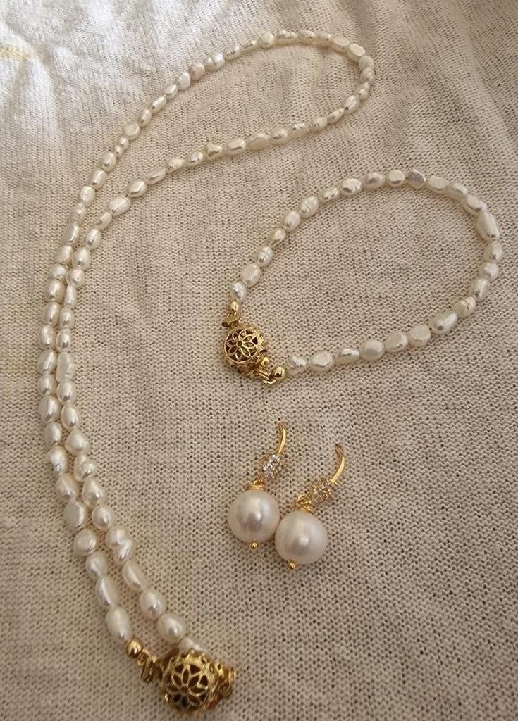 Sieraden set van echte pareltjes, Ophalen of Verzenden, Overige materialen