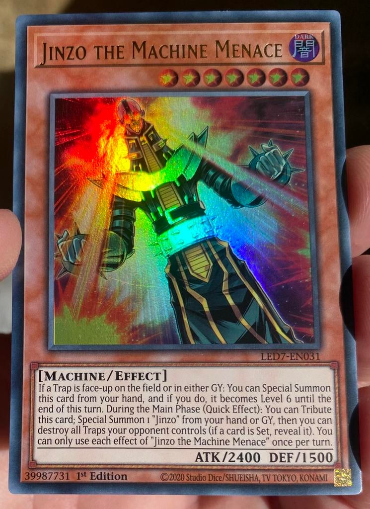 Yu-Gi-Oh! Jinzo the Machine Menace LED7 1st Edition !, Ophalen of Verzenden, Zo goed als nieuw, Losse kaart, Foil