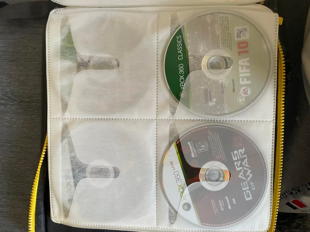 Map met 20 Xbox 360 Games, Gebruikt, Vanaf 18 jaar, Overige genres, 1 speler