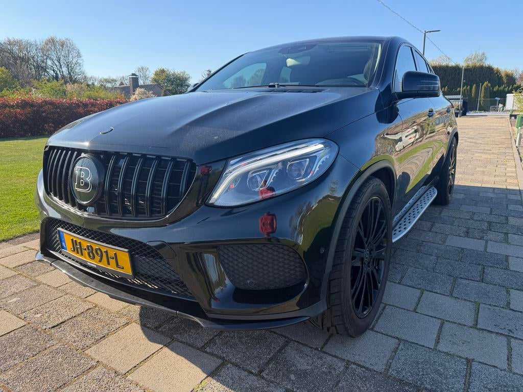 Mercedes-Benz GLE 350d c292 powered by brabus 2016 Zwart, Auto's, 309 pk, 255 €/maand, GLE, 14 km/l