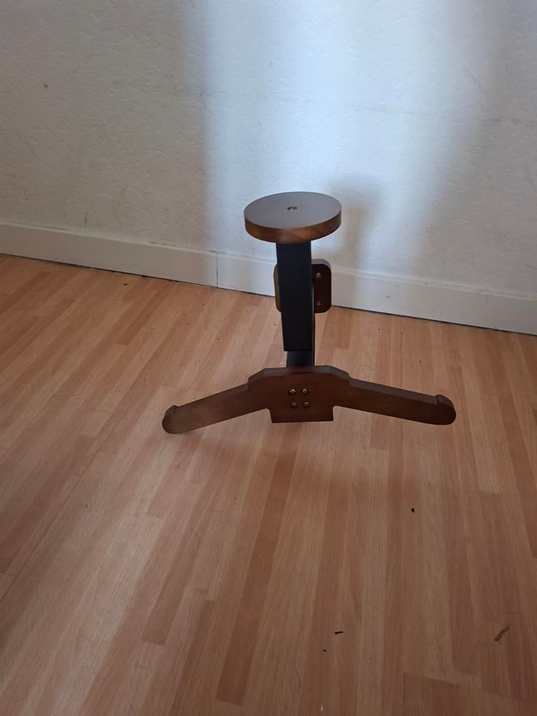 Plate carrière en helm houder, Ophalen, Hout