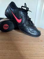 Dames sportschoenen nike maat 40 zwart, Maat XS of kleiner, Ophalen of Verzenden, Zo goed als nieuw, Schoenen