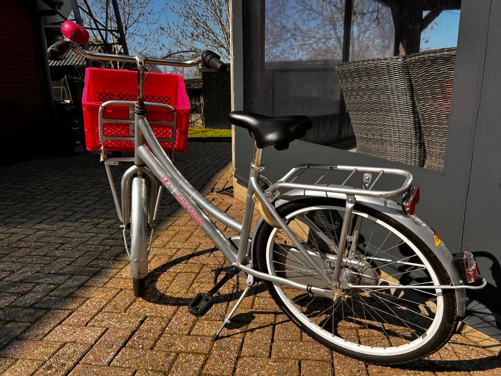 Meisjesfiets 26 inch met kratje, Ophalen, Gebruikt, 26 inch of meer, Versnellingen