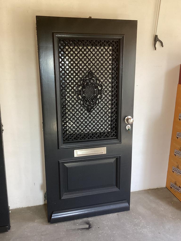 Klassieke voor deur met sier smeedwerk 201 x 93 cm compleet, Doe-het-zelf en Verbouw, Ophalen, 80 tot 100 cm, 200 tot 215 cm, Hout