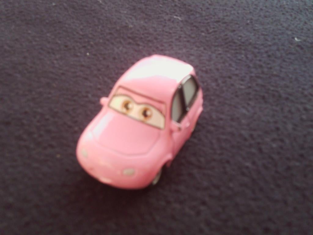Disney Cars 2 Auto's       Chuki, Ophalen of Verzenden, Zo goed als nieuw
