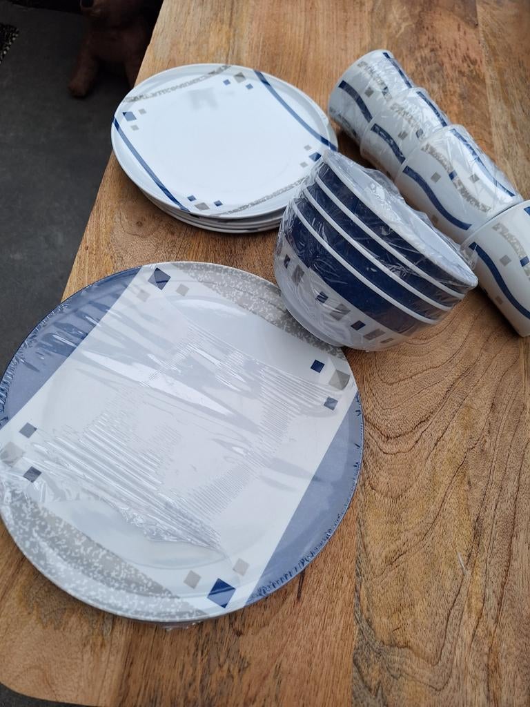 Nieuw Camping Servies - Borden, Kommen en Bekers, Ophalen of Verzenden, Nieuw
