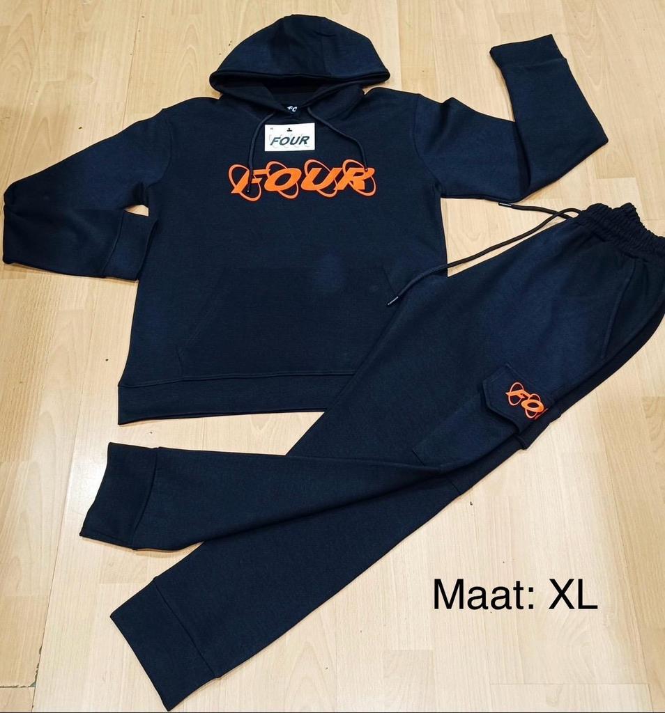 Nieuw Four pak maat XL met kaartjes, Ophalen, Nieuw