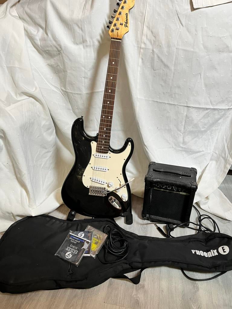 Elektrische gitaar complete set met versterker en tas, Muziek en Instrumenten, Snaarinstrumenten | Gitaren | Elektrisch, Gebruikt
