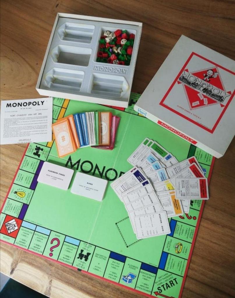 Monopoly, bordspel, Vijf spelers of meer, Ophalen of Verzenden, Zo goed als nieuw