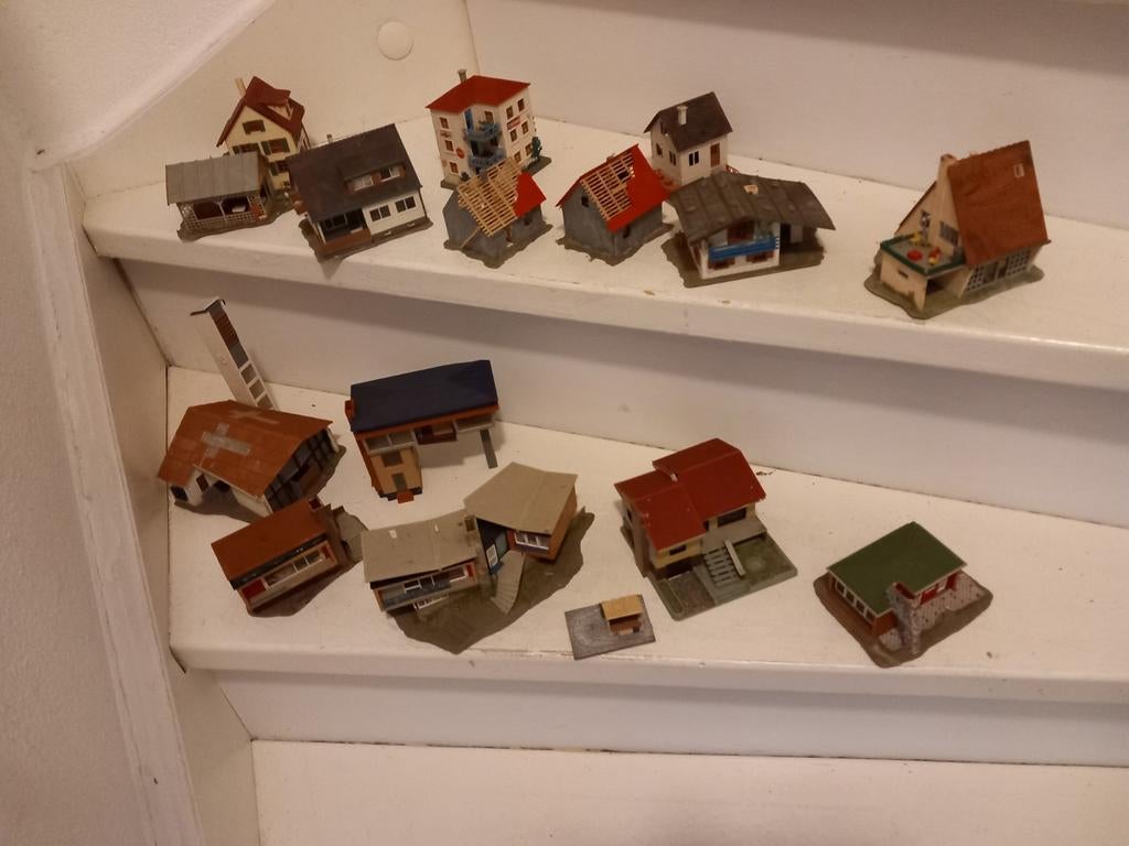 Faller H0 treinbaan huisjes, Hobby en Vrije tijd, Modeltreinen | H0, Ophalen of Verzenden, Gelijkstroom of Wisselstroom, Brug, Tunnel of Gebouw