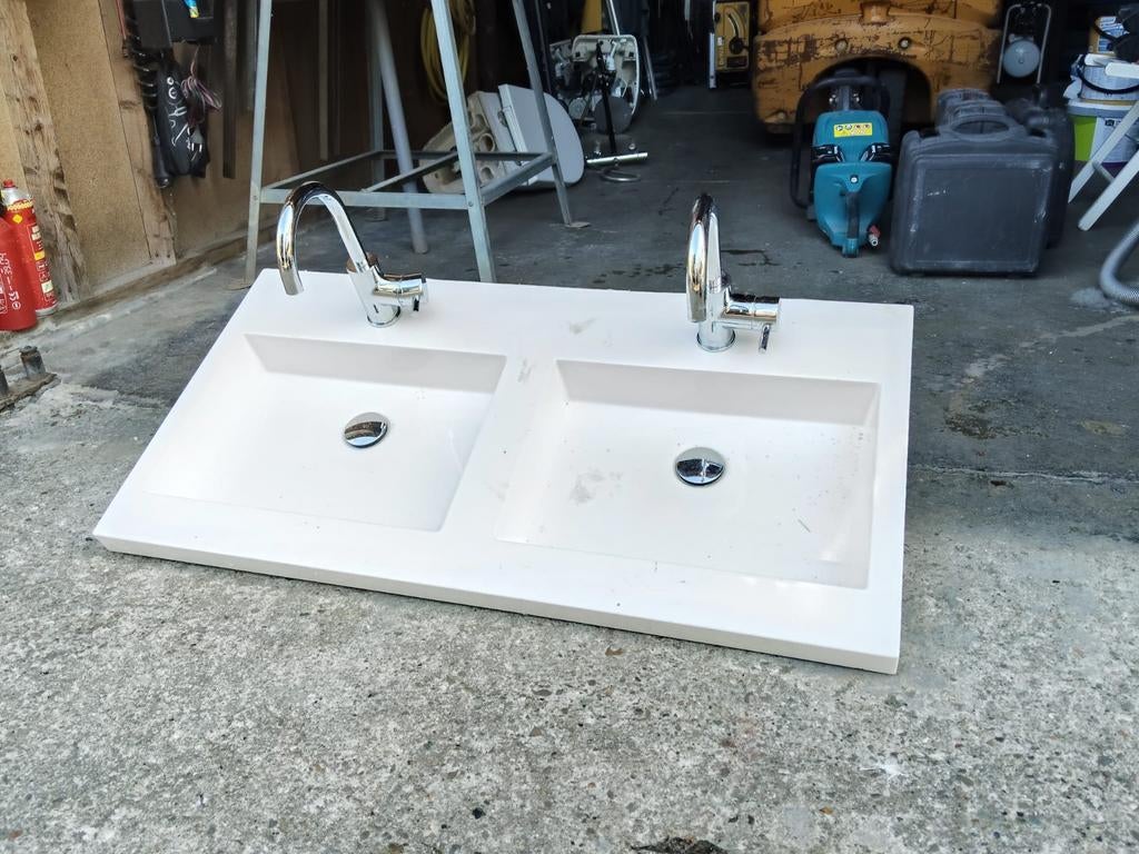 Dubbele wastafel met kranen, Ophalen, Gebruikt, Chroom, Wastafel