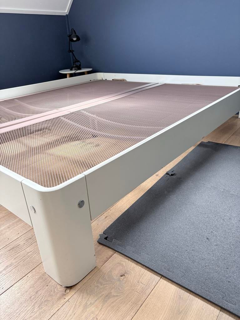 Auping auronde bed 180x200 met verstelbare metalen bodem, Ophalen, Tweepersoons, 180 cm, 200 cm