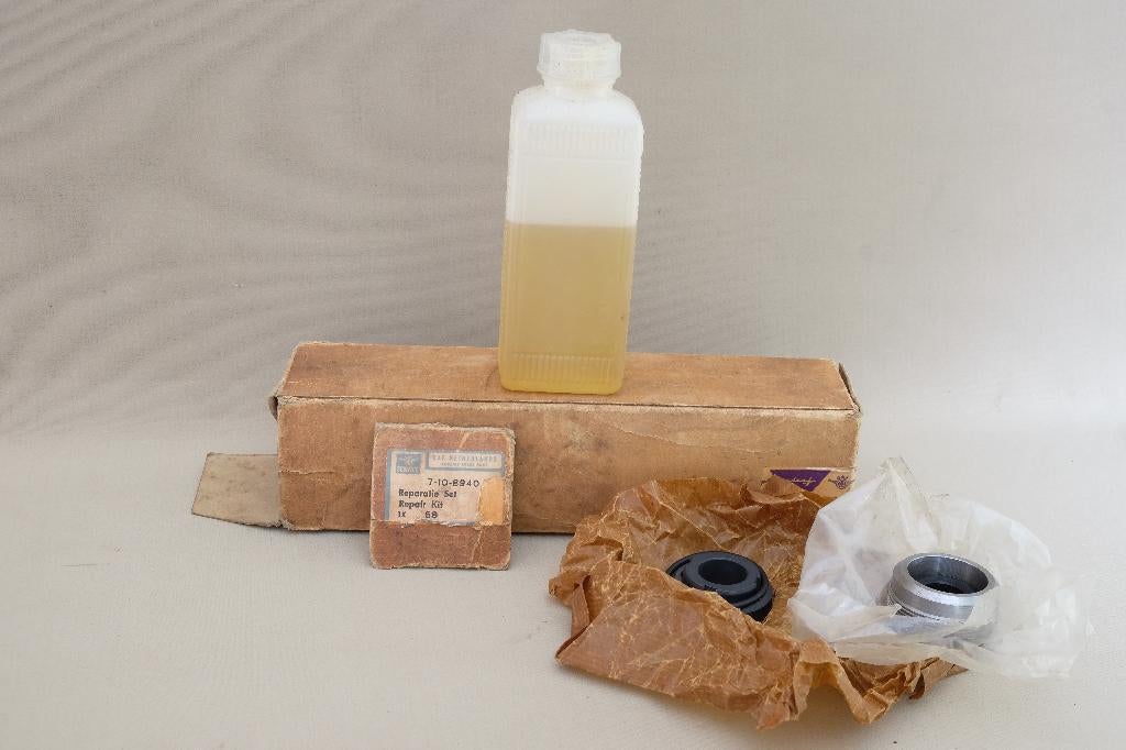 DAF reparatieset  repair set  vintage  oldtimer, Ophalen of Verzenden, Gebruikt, DAF, Klein materiaal