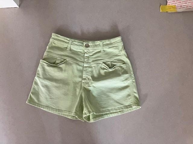 Closed short korte broek Jocey mt 36 pistache groen, Kleding | Dames, Kort, Closed, Ophalen of Verzenden, Zo goed als nieuw