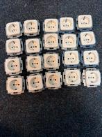 20 inbouw stopcontacten busch jeager schakelaars dubbel enke, Ophalen, Zo goed als nieuw, Stopcontact