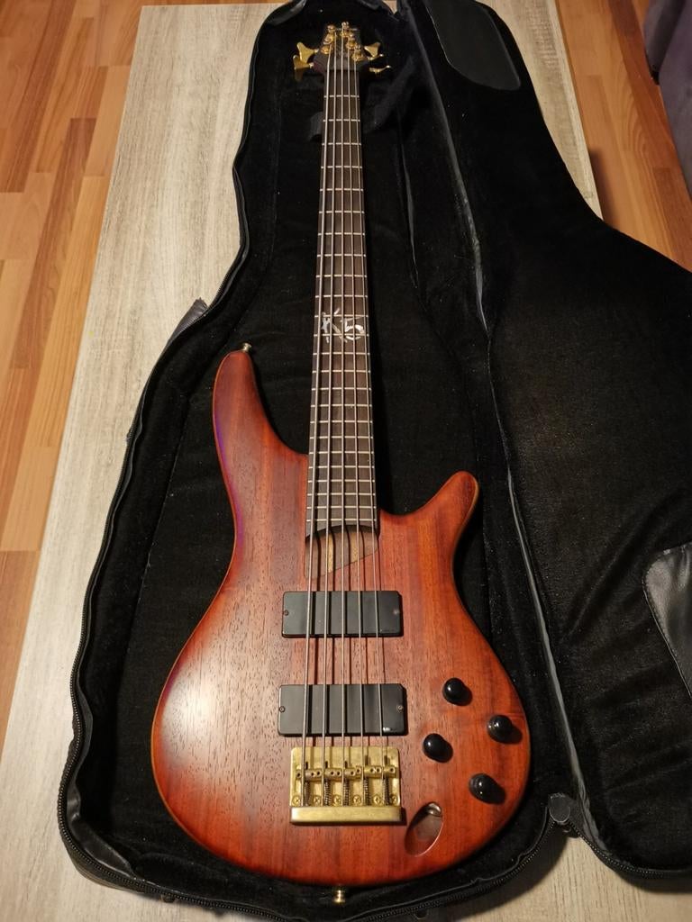 Ibanez K5 Fieldy Signature Bass Korn – 2003 5-String Y2K, Muziek en Instrumenten, Ophalen of Verzenden, Zo goed als nieuw, Elektrisch