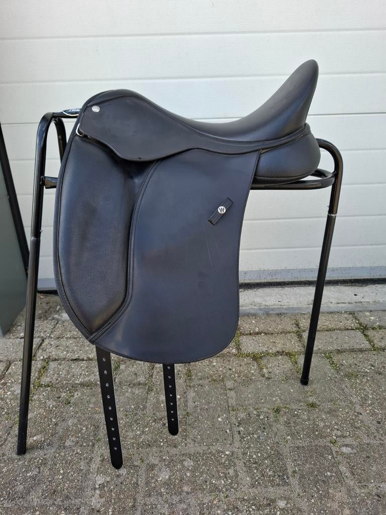Wintec 500 16.5 dressuur, Dieren en Toebehoren, Paarden en Pony's | Zadels, Dressuur, Ophalen of Verzenden, Zo goed als nieuw
