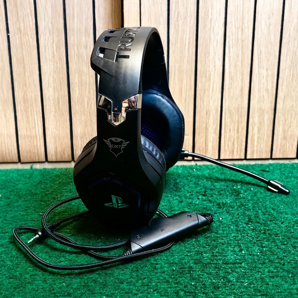 Trust GXT 488 Forze Headset - In Nette Staat, Trust, Zo goed als nieuw, Support@trust.com, Laan van Barcelona 600
3317 DD Dordrecht
Netherlands