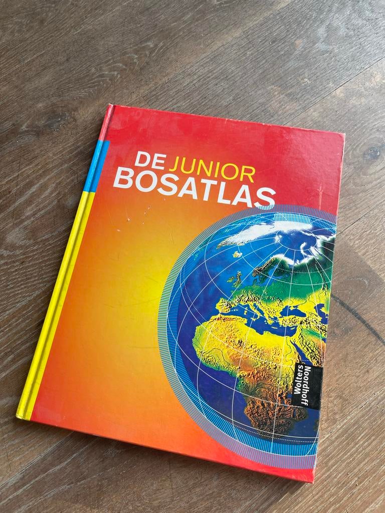 De junior Bosatlas, Boeken, Atlassen en Landkaarten, Gelezen, Bosatlas, 2000 tot heden, Ophalen of Verzenden