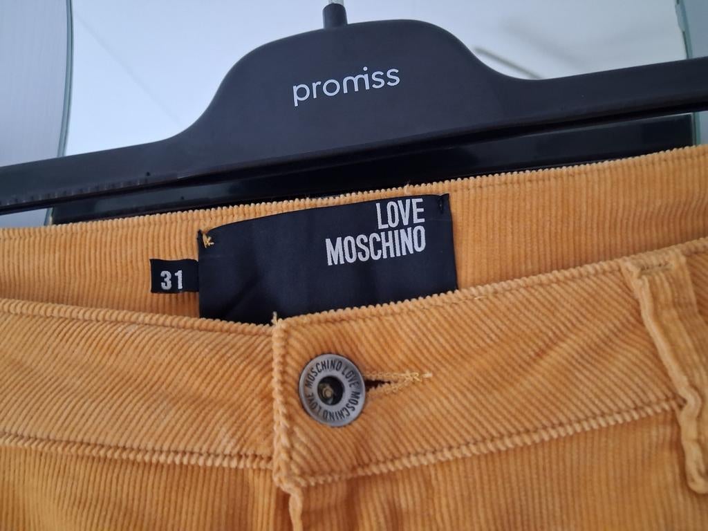 LOVE MOSCHINO GELE ZOMER RIB BROEK MAAT 31, Maat 52/54 (L), Geel, Zo goed als nieuw, Love Mosihino