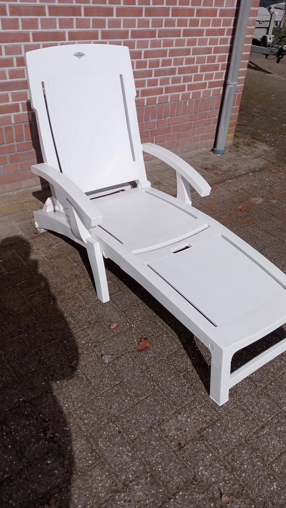 Lig tuinstoel, Ophalen of Verzenden, Gebruikt, Kunststof