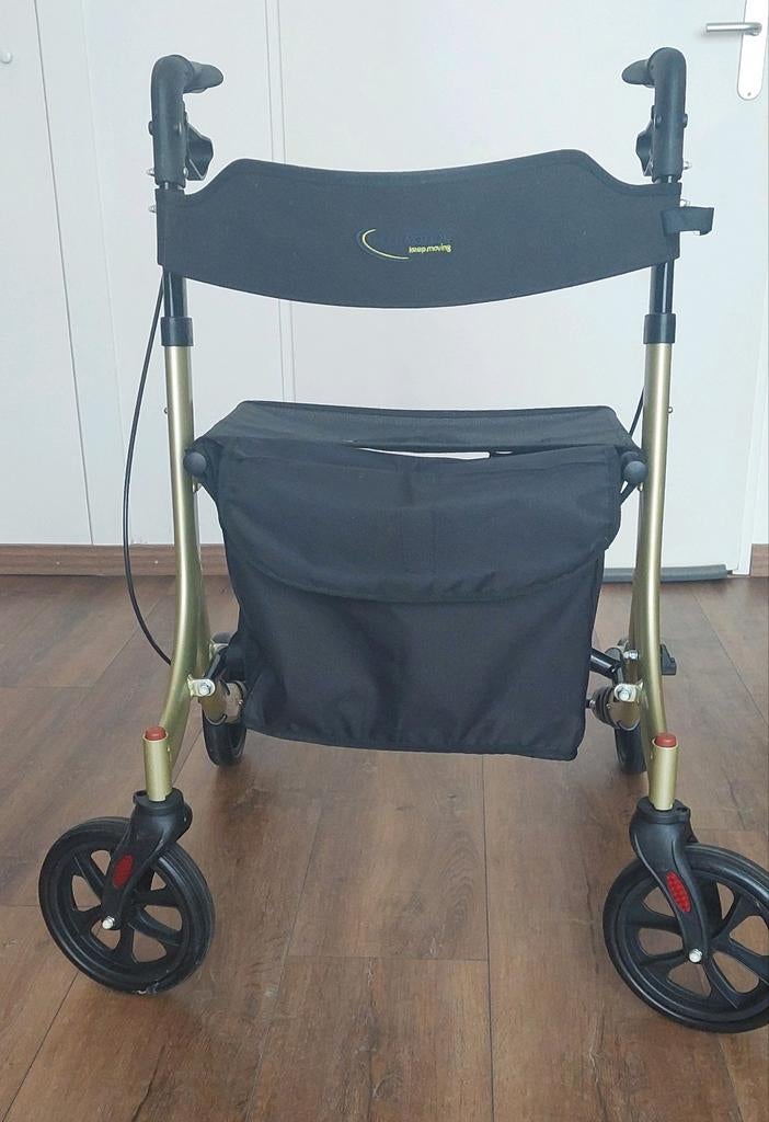Multimotion light Rollator champagne (2023) , gebruikt., Ophalen, Lichtgewicht