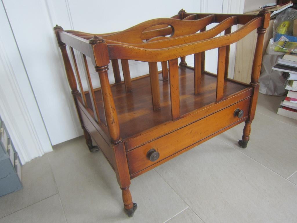 lectuur tijdschriften krantenbak Regency Mahogany Canterbury, Ophalen of Verzenden, Zo goed als nieuw