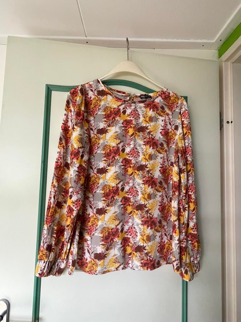 Gebloemde blouse, Kleding | Dames, Blouses en Tunieken, Ophalen of Verzenden, Zo goed als nieuw, Maat 38/40 (M)