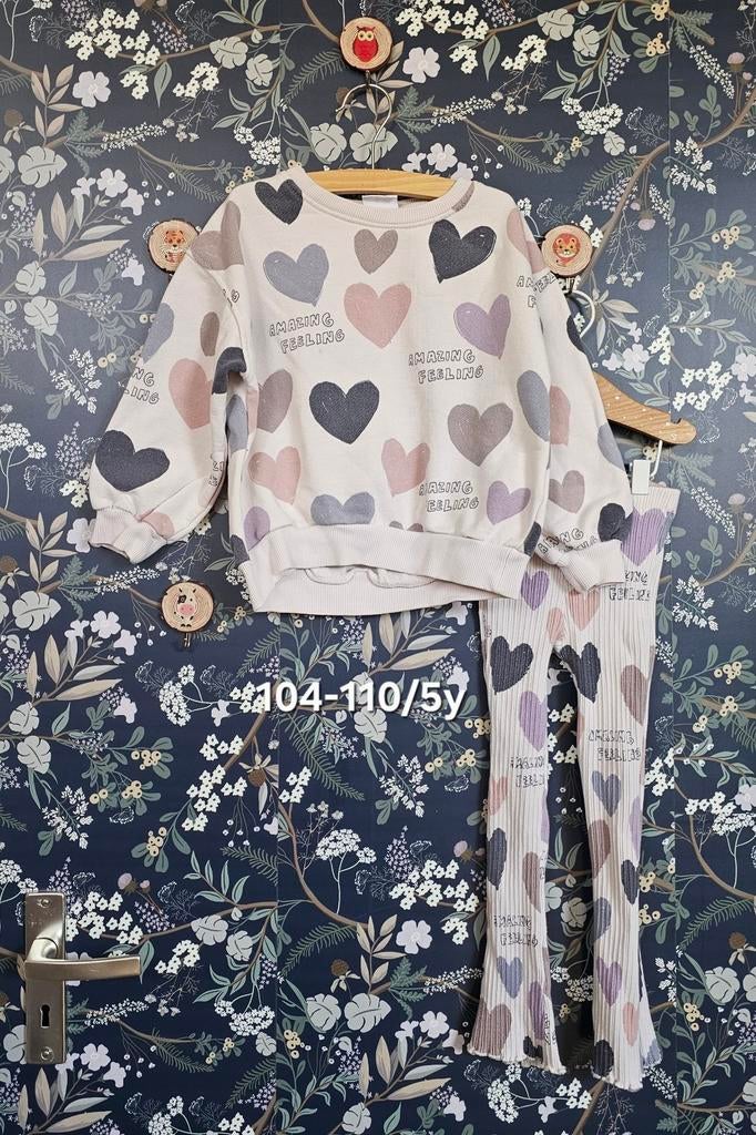 Zara.set met hartjes en 'Amazing Feeling' - maat 104-110, Kinderen en Baby's, Kinderkleding | Maat 104, Ophalen of Verzenden, Gebruikt
