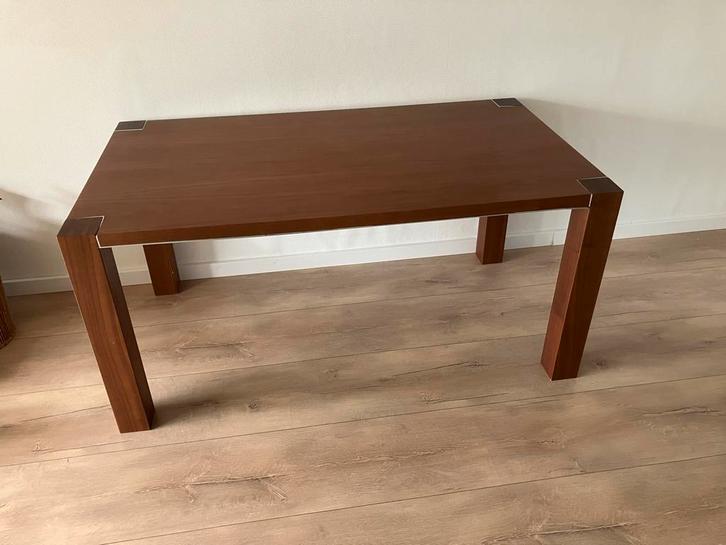 Moderne eettafel - noten hout fineer, Huis en Inrichting, Tafels | Eettafels, Gebruikt, 50 tot 100 cm, 100 tot 150 cm, Vier personen
