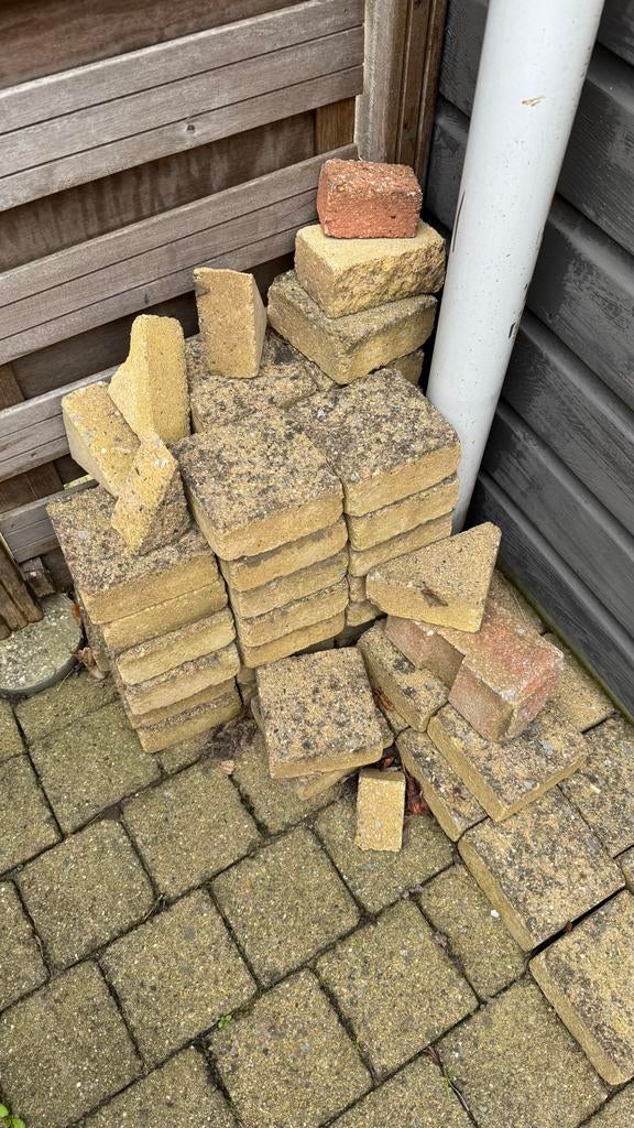 Gratis af te halen: Gebruikte terrastegels (ca. 2m²), Tuin en Terras, Tegels en Klinkers, Gebruikt, Terrastegels, Beton, Minder dan 5 m²