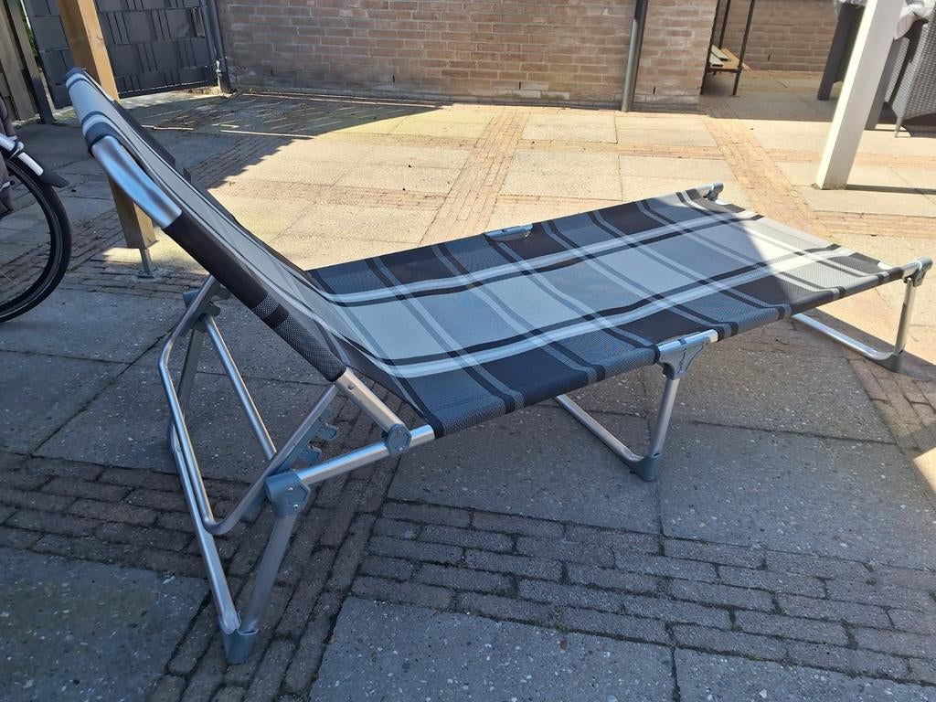 Ligbedden 2x als nieuw, Ophalen