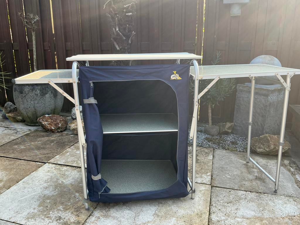 Opvouwbare keuken/kook, tafel/kastje, Caravans en Kamperen, Kampeermeubelen, Ophalen, Zo goed als nieuw