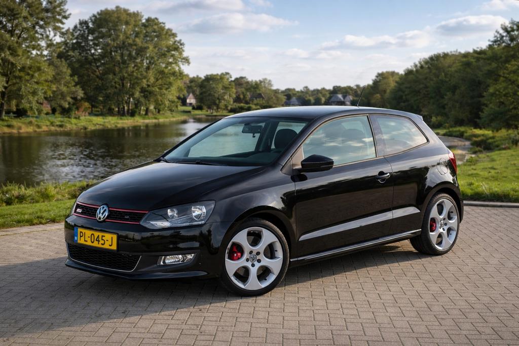 Volkswagen Polo 1.2 TSI 77KW 2010 Zwart, Auto's, Voorwielaandrijving, 40 €/maand, Zwart, 988 kg
