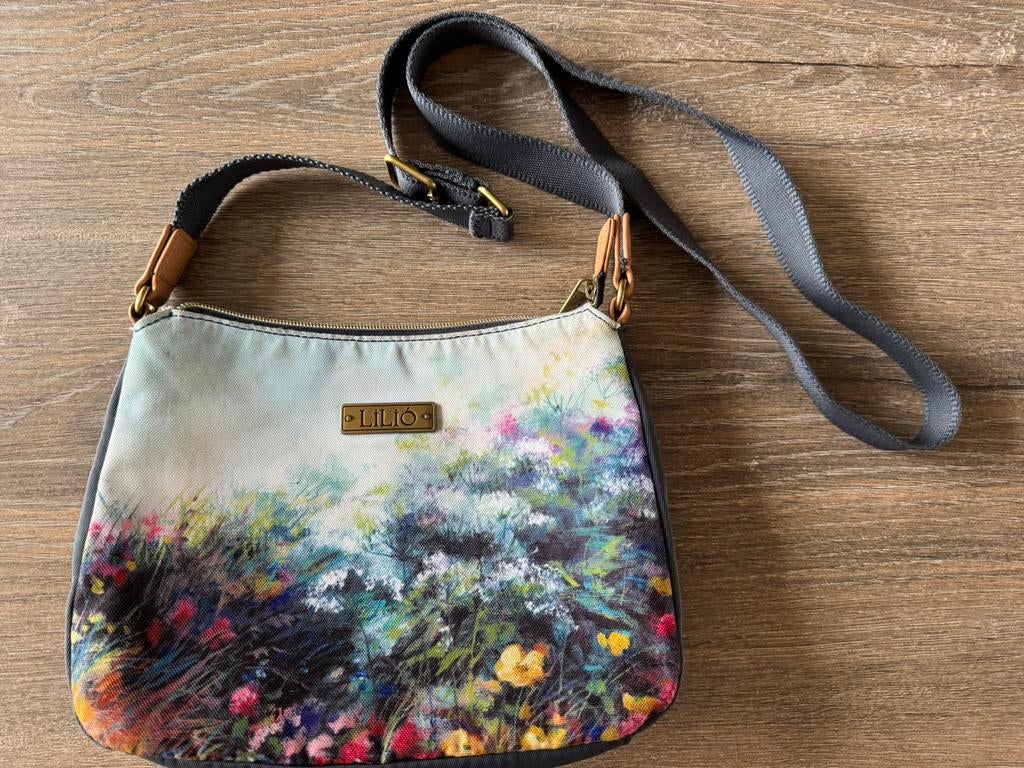 Lilió cross body tasje in nieuwstaat, Ophalen of Verzenden, Zo goed als nieuw, Blauw