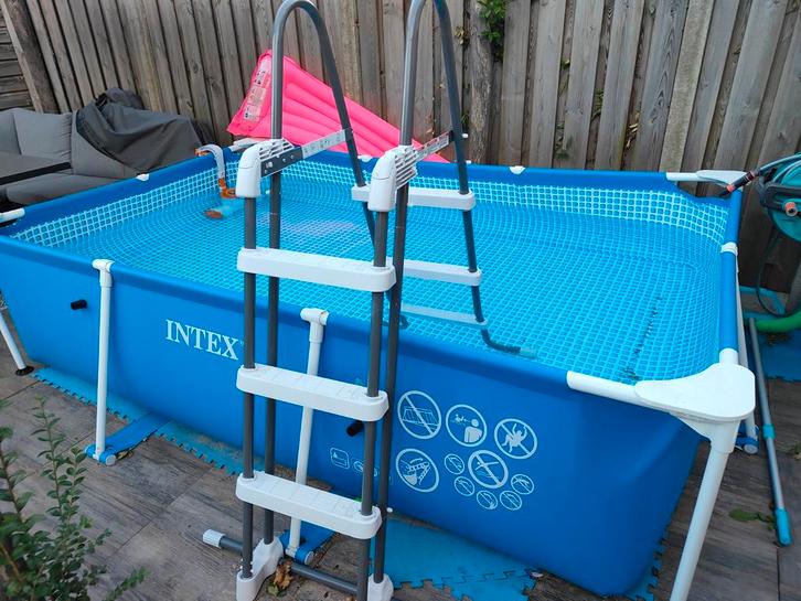 Groot familie zwembad met stille pomp en ladder, Tuin en Terras, Zwembaden, Zo goed als nieuw, Opzetzwembad, 80 tot 120 cm, 400 cm of meer