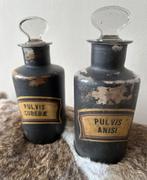Set van twee mooie zware Franse apothekerspotten!, Antiek en Kunst, Curiosa en Brocante, Ophalen of Verzenden