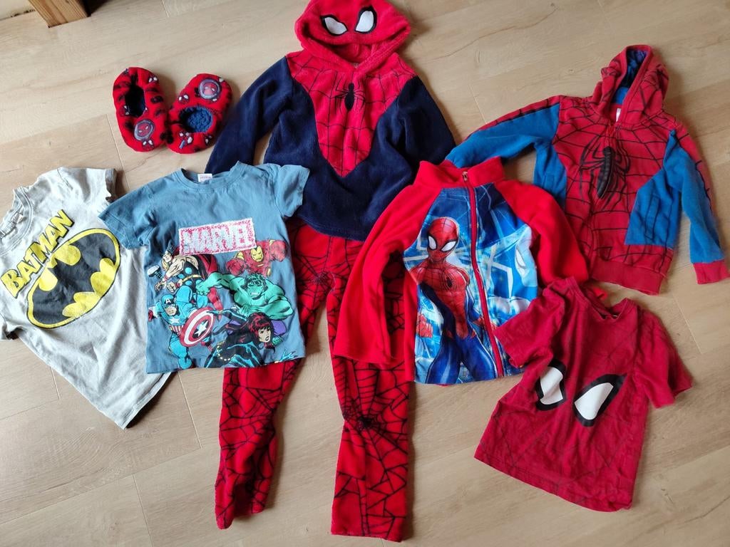 Kledingpakket Spiderman & Superhelden - Maat 122/128, Ophalen of Verzenden, Gebruikt, Diverse, Jongen