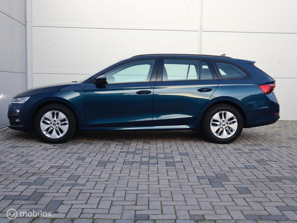 Skoda Octavia Combi 1.0 TSI LED CarPlay PDC Navi Clima Cruis, Voorwielaandrijving, Gebruikt, Euro 6, Blauw