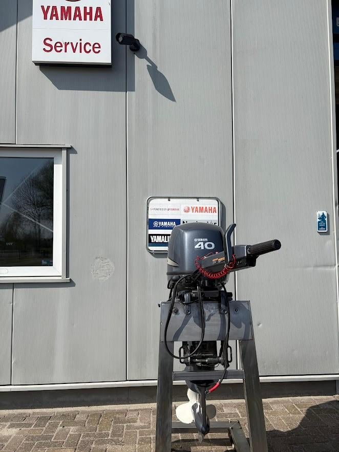 inruiler leuke yamaha 40 pk op de knuppel, Watersport en Boten, Buiten- en Binnenboordmotoren, Gebruikt, Benzine, Buitenboordmotor