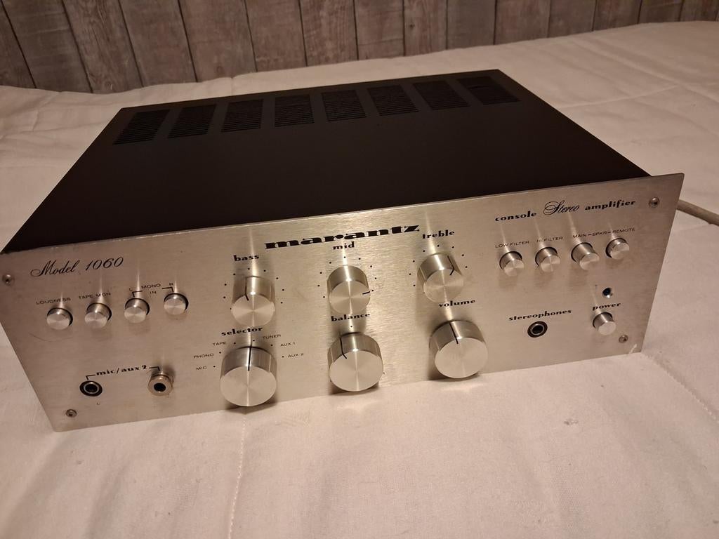 Marantz 1060 Console Stereo Versterker, Audio, Tv en Foto, Versterkers en Receivers, Marantz, Gebruikt, Ophalen of Verzenden, Minder dan 60 watt