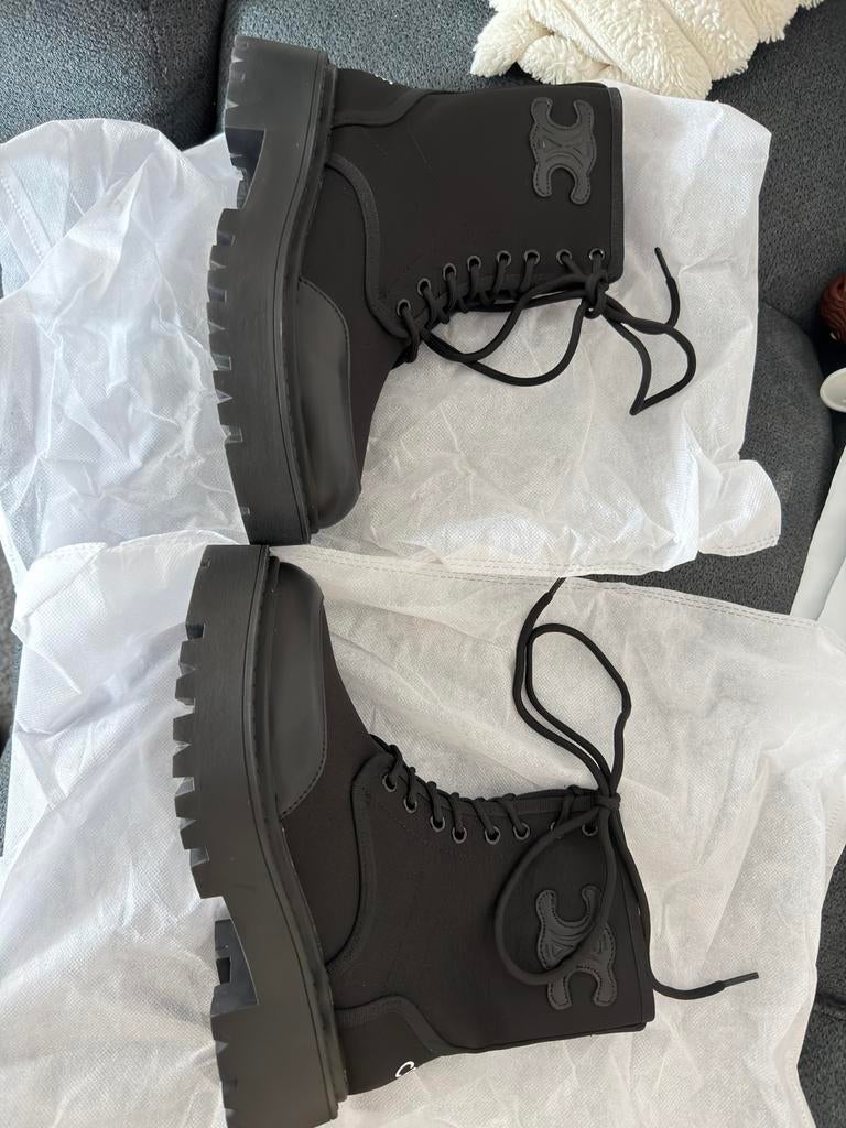 Celine dames boots korte laarzen 38, Kleding | Dames, Schoenen, Zwart, Lage of Enkellaarzen, Nieuw, Ophalen of Verzenden